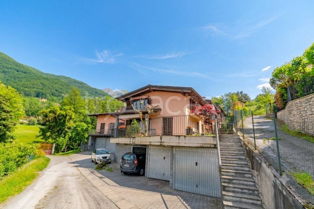 appartamento in vendita ad Albino