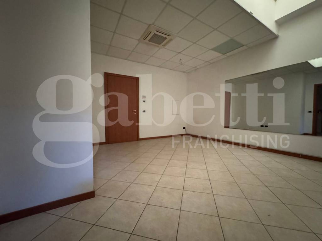 ufficio in vendita ad Albino