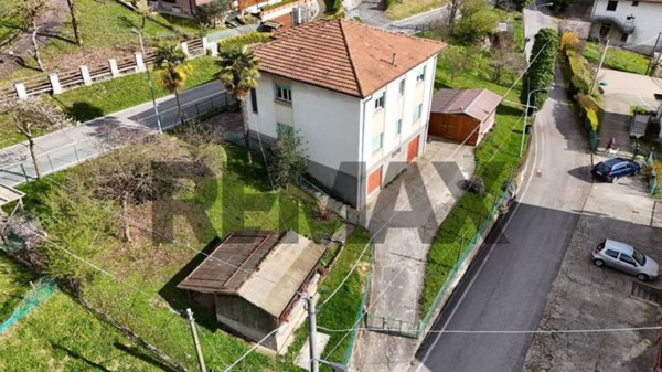 casa indipendente in vendita ad Albino