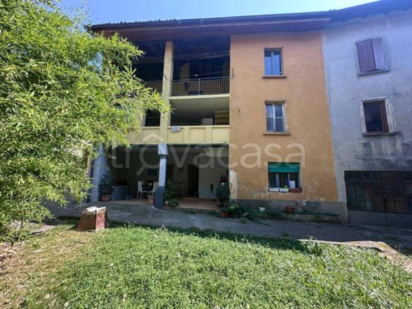casa indipendente in vendita ad Albino