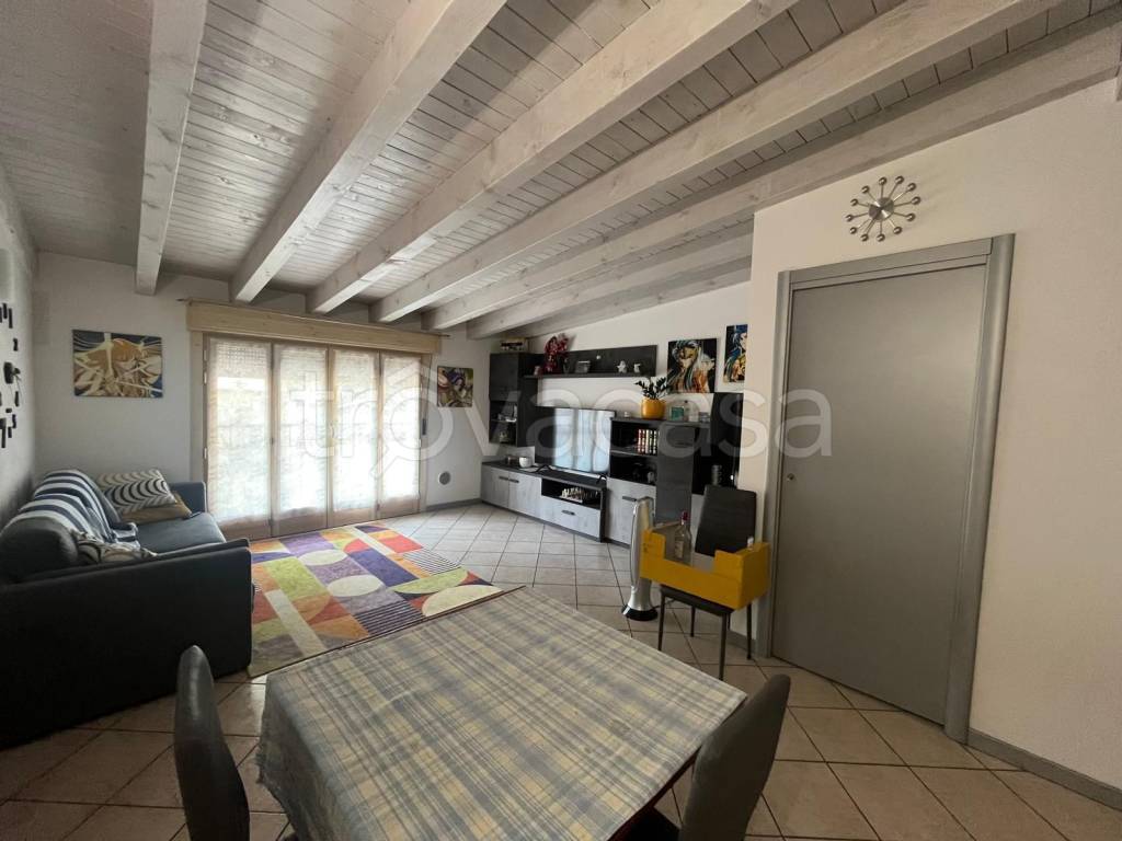 appartamento in vendita ad Albino