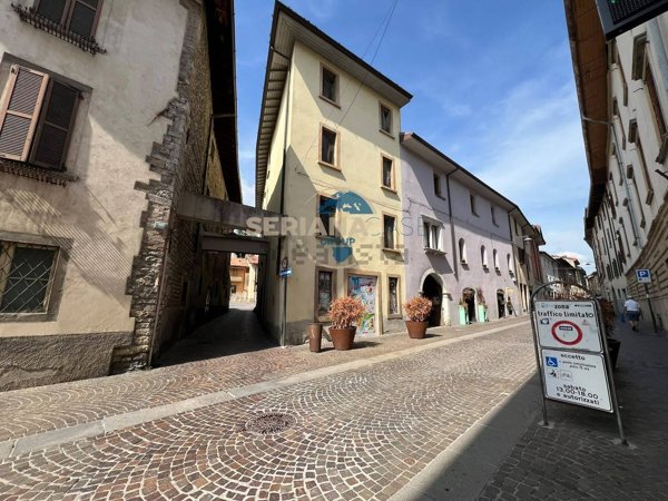 appartamento in vendita ad Albino