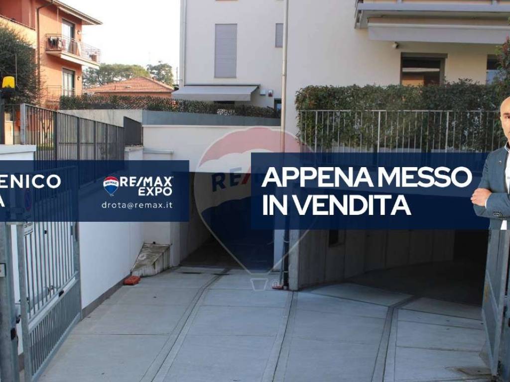 locale commerciale in vendita ad Almè