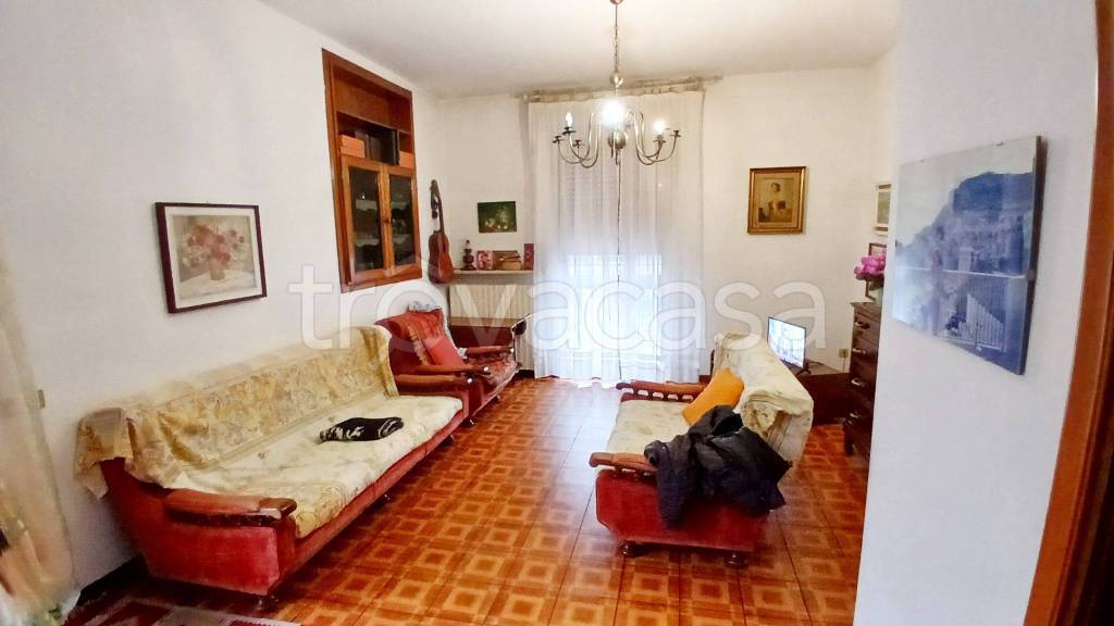 appartamento in vendita ad Almè