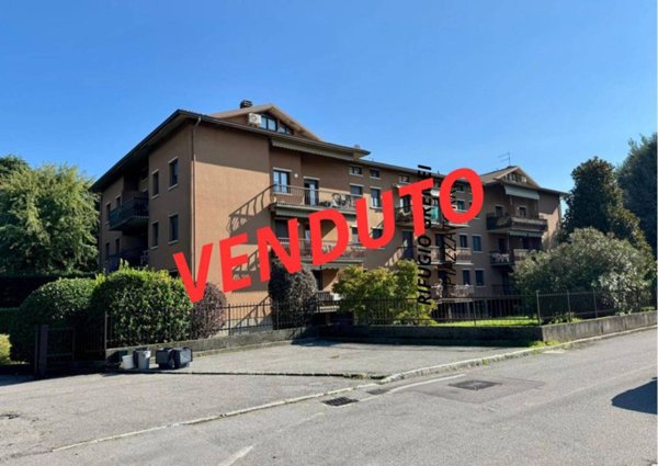 appartamento in vendita ad Almè