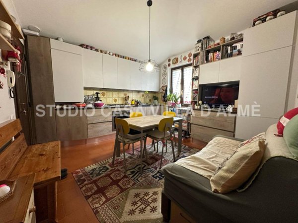appartamento in vendita ad Almè