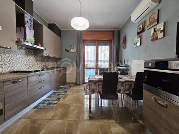 casa indipendente in vendita ad Almè