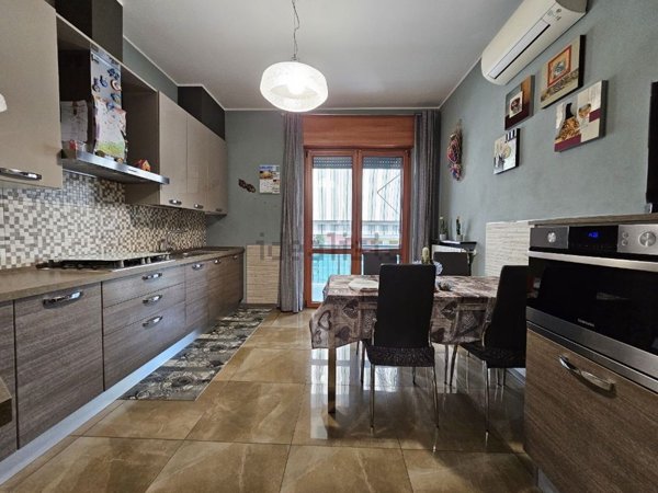 casa indipendente in vendita ad Almè