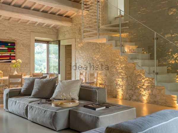 casa indipendente in vendita ad Almè