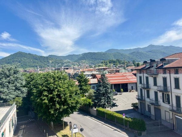 appartamento in vendita ad Almè
