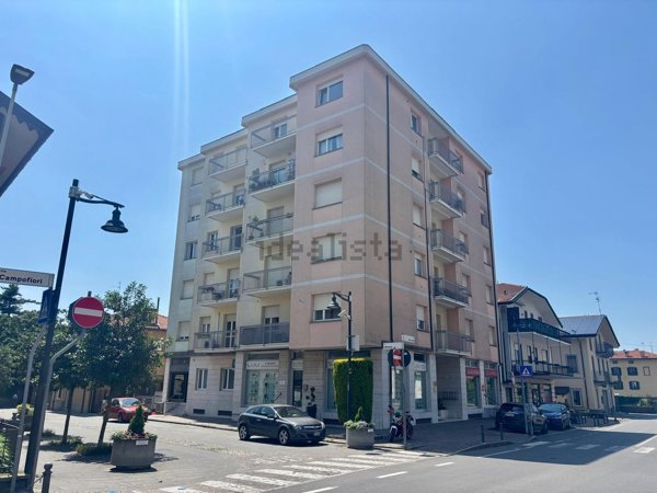 appartamento in vendita ad Almè
