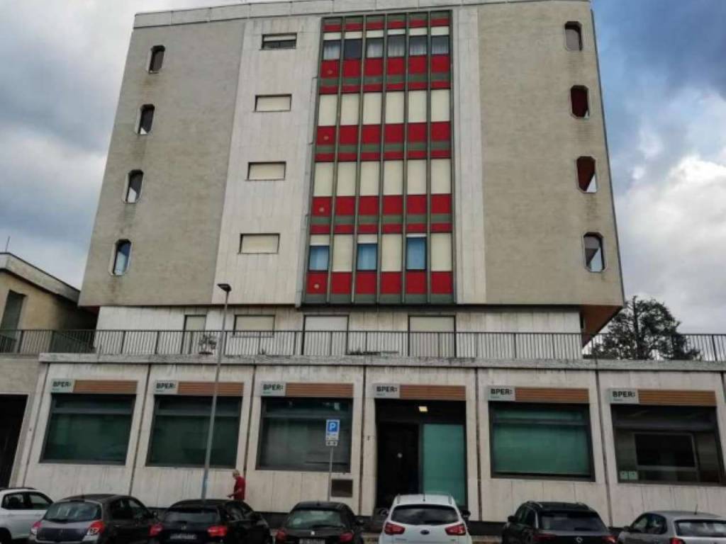 intera palazzina in vendita ad Almè