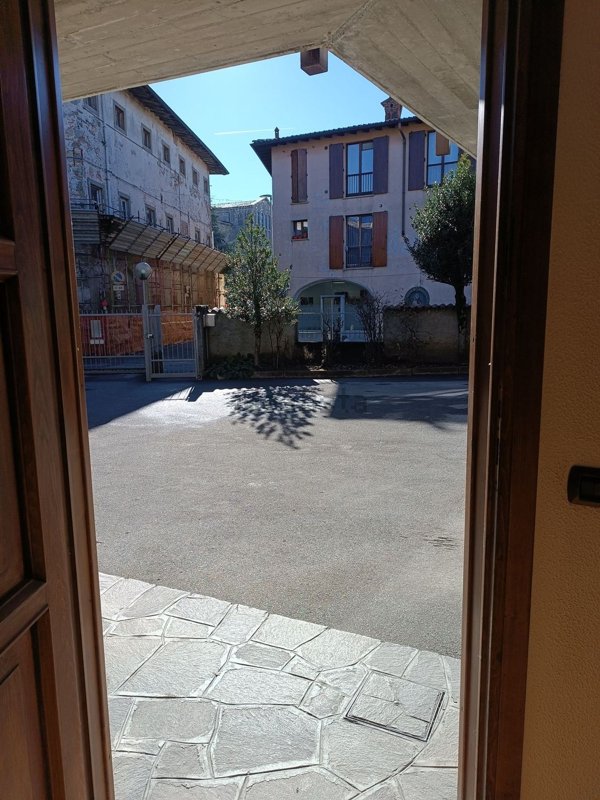 appartamento in vendita ad Almè