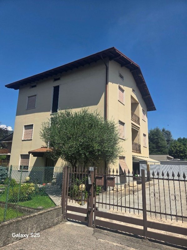 appartamento in vendita ad Almè