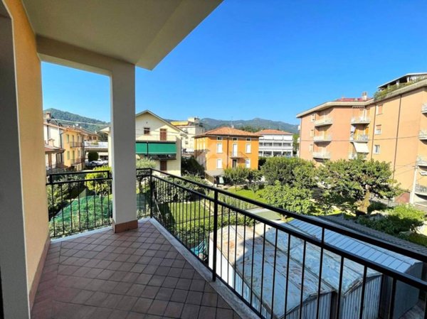 appartamento in vendita ad Almè