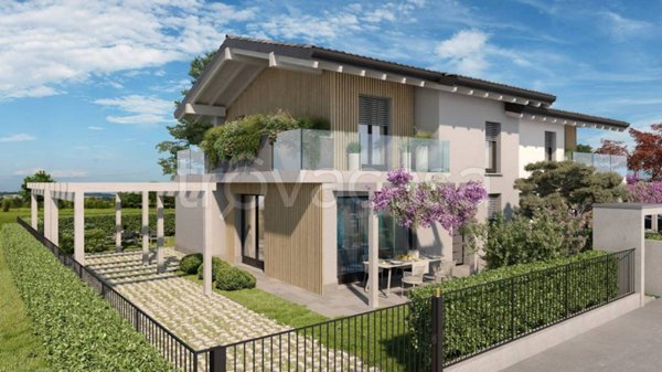 casa indipendente in vendita ad Almè