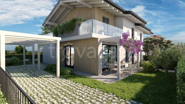 casa indipendente in vendita ad Almè