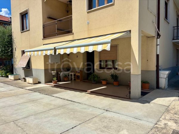 appartamento in vendita ad Almè