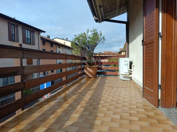 appartamento in vendita ad Almè