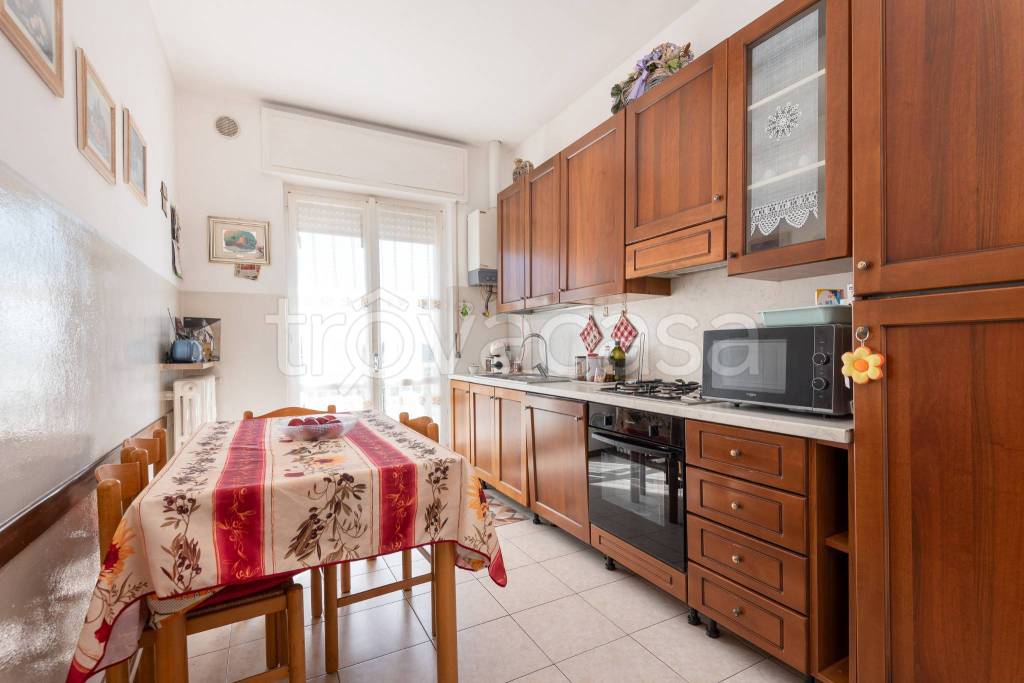 appartamento in vendita ad Almè