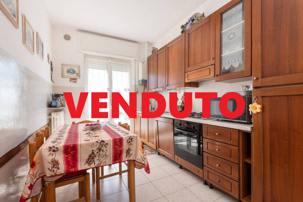 appartamento in vendita ad Almè