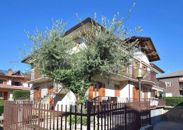 appartamento in vendita ad Almè