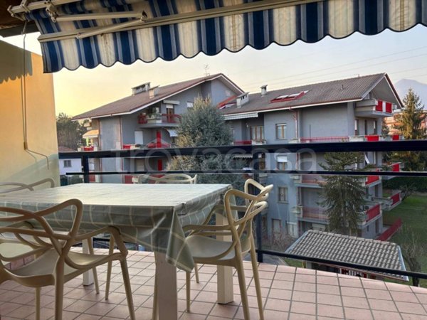 appartamento in vendita ad Almè