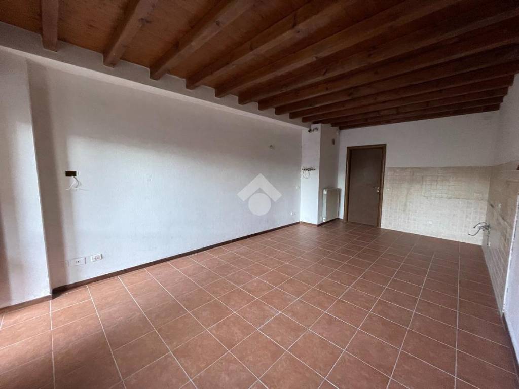 appartamento in vendita ad Almè