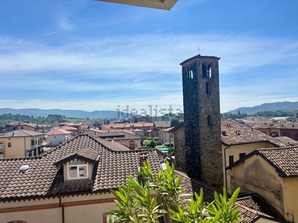 appartamento in vendita ad Almè