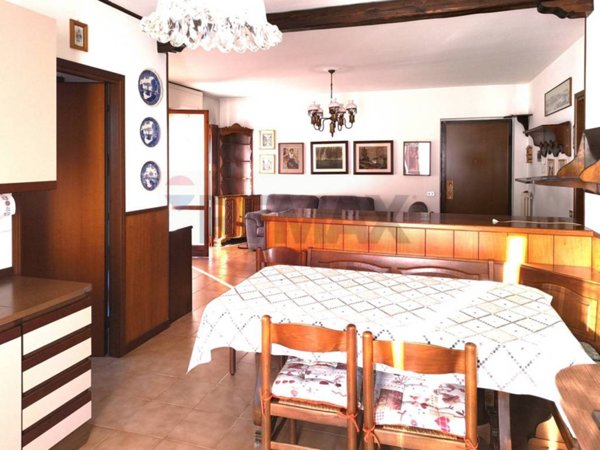 appartamento in vendita ad Almè