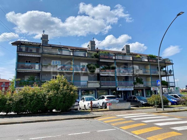 appartamento in vendita ad Almè