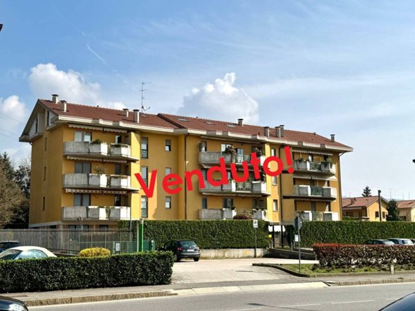 appartamento in vendita ad Almè