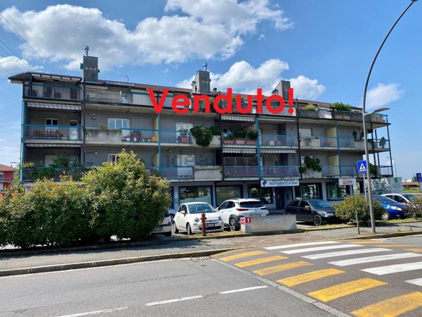 appartamento in vendita ad Almè