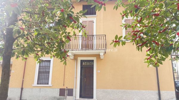 appartamento in vendita ad Almè