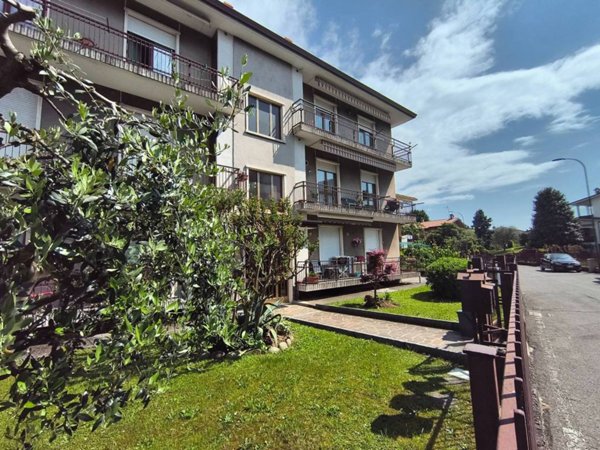 appartamento in vendita ad Almè