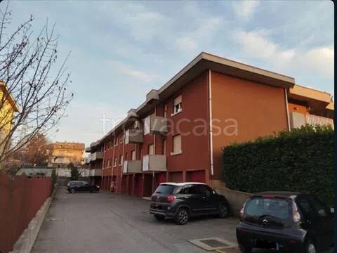appartamento in vendita ad Almè
