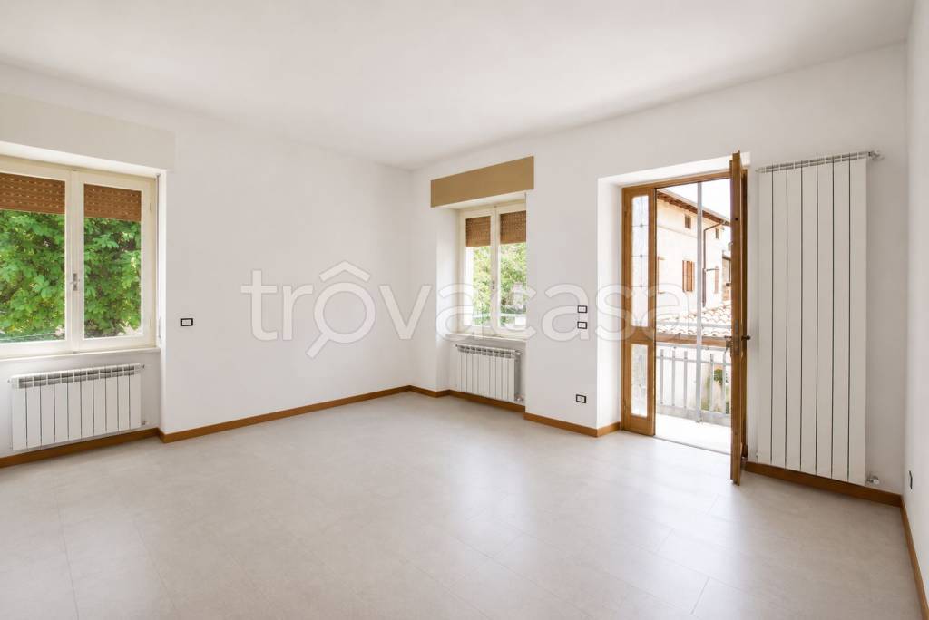 appartamento in vendita ad Almè