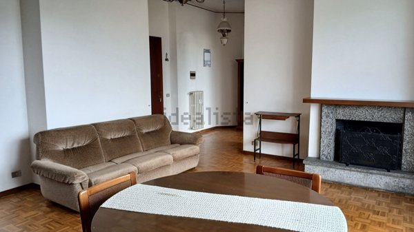 appartamento in vendita ad Almè