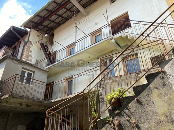 appartamento in vendita ad Almenno San Bartolomeo in zona Albenza
