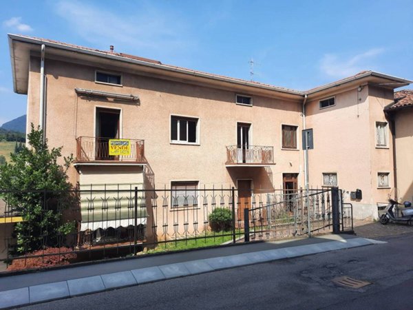 appartamento in vendita ad Almenno San Bartolomeo