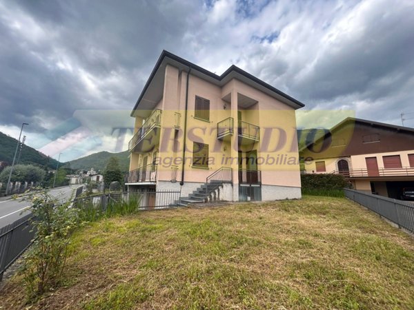 casa indipendente in vendita ad Almenno San Bartolomeo