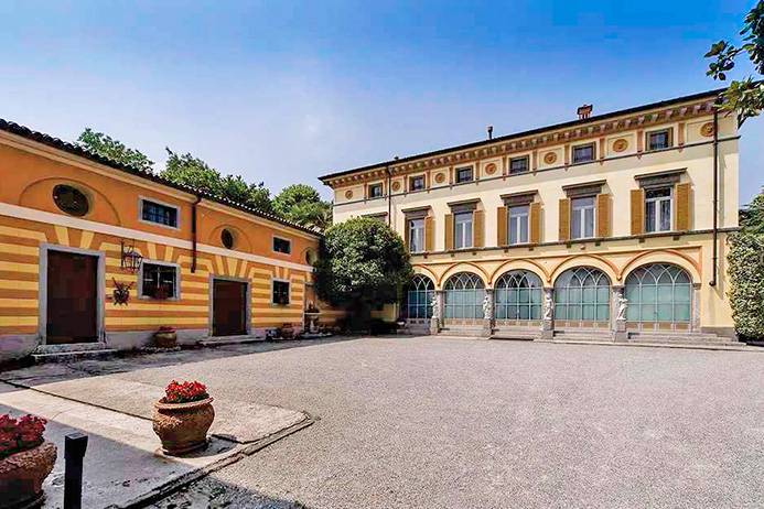 villa in vendita ad Almenno San Bartolomeo in zona Albenza