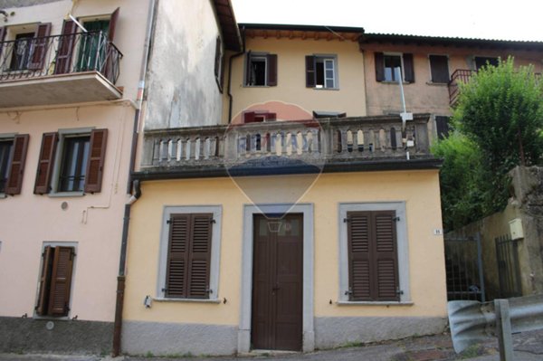 appartamento in vendita ad Almenno San Bartolomeo in zona Albenza
