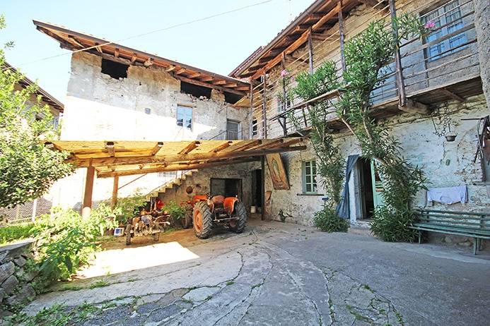 casa indipendente in vendita ad Almenno San Bartolomeo
