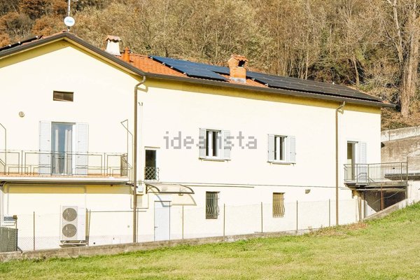 esavano in vendita ad Almenno San Bartolomeo