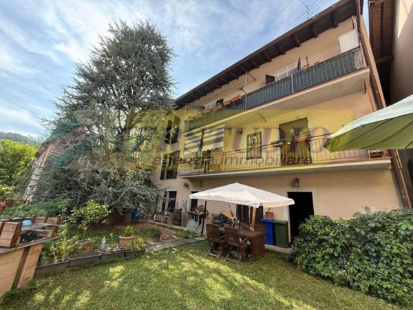 appartamento in vendita ad Almenno San Bartolomeo