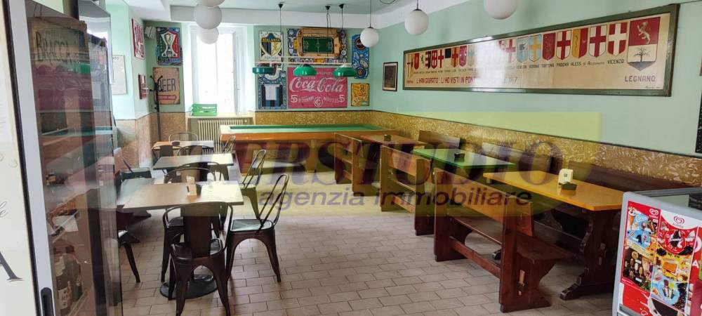 locale commerciale in vendita ad Almenno San Bartolomeo