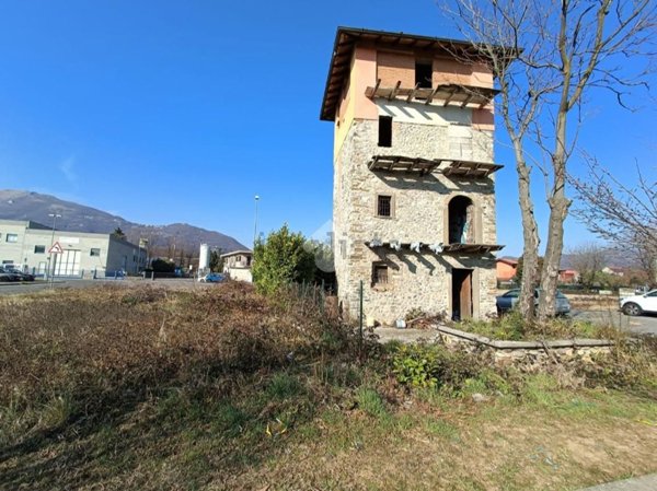 pentavano in vendita ad Almenno San Bartolomeo