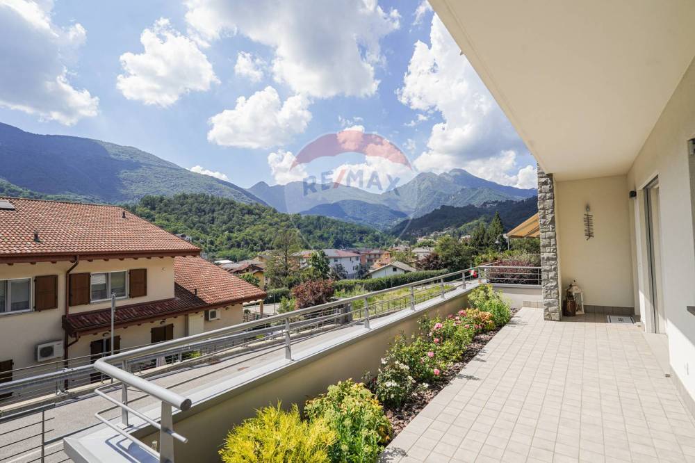 casa indipendente in vendita ad Almenno San Bartolomeo