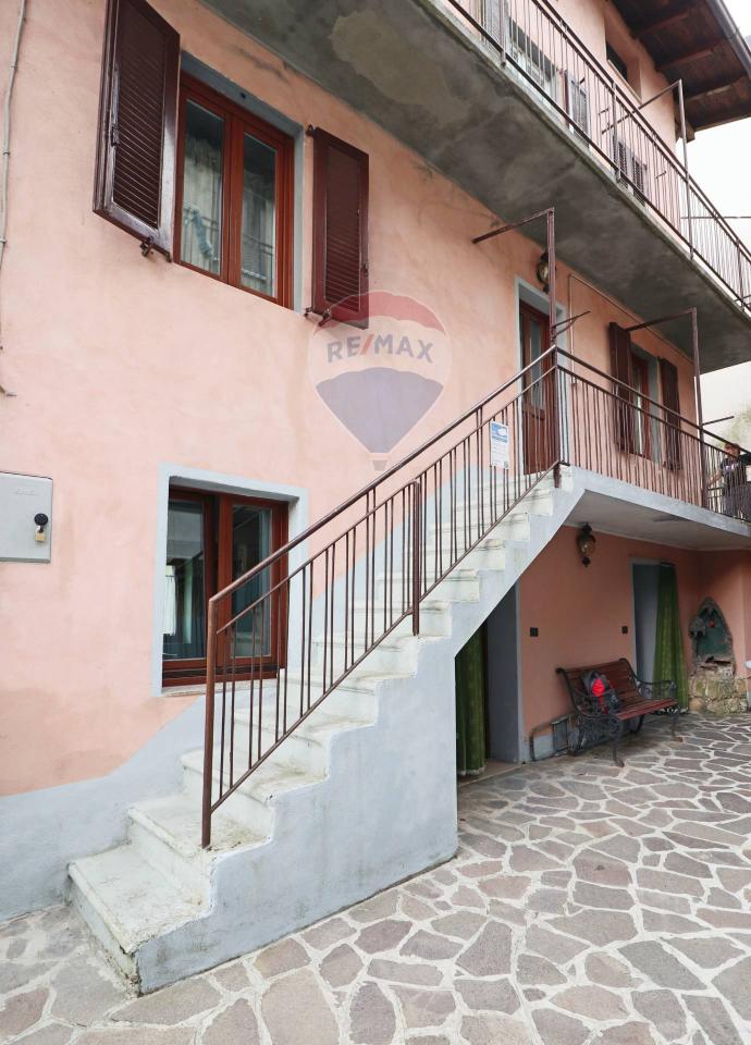 casa indipendente in vendita ad Almenno San Bartolomeo